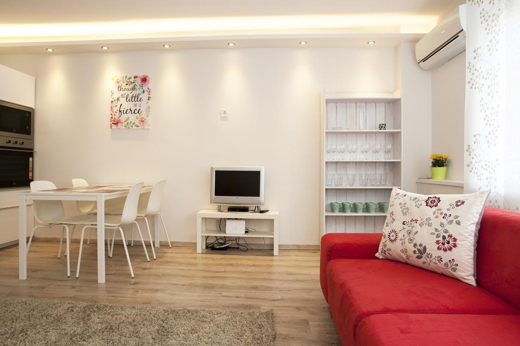 Ilona 2 Bedrooms Apartment In The Center Budapeste Exterior foto