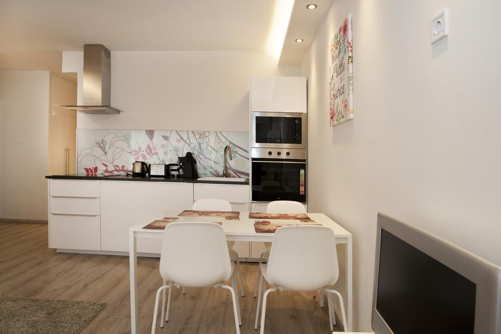 Ilona 2 Bedrooms Apartment In The Center Budapeste Exterior foto